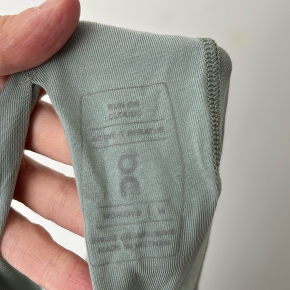 On running ACTIVE-T BREATHE sage green tshirt - Picture 9 of 9